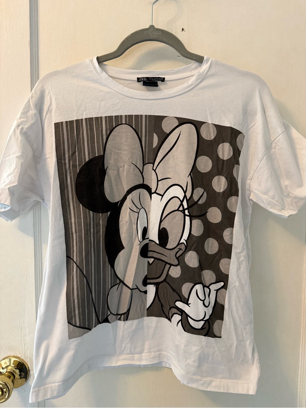 Zara Disney collection White Tee with Black & Gray Minnie Graphic